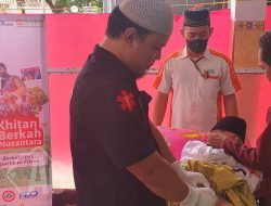 Libur Sekolah, Laznas BMH Gelar Khitan Gratis Bareng 313 Anak Dhuafa di Jatim