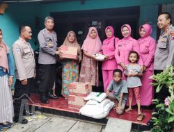 Wujud Bakti Polsek Gajah Salurkan Bantuan Kepada Warga Yang Kebanjiran