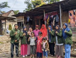 Mahasiswa IAI At-Taqwa Bantu Guru Ajari Siswa SDN 01 Bondowoso