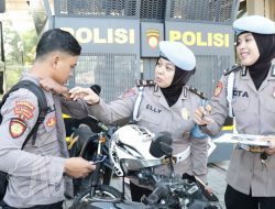 Propam Polda Jatim Test Urine Personel Polres Gresik, Cegah Penyalahgunaan Narkoba