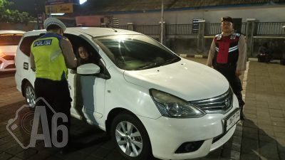Cipta Kondisi Gabungan Polsek Rayon 7 Antisipasi Kejahatan Malam