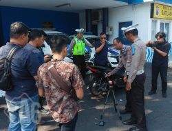Satlantas Polres Gresik Gunakan Sound Level Meter Cek Kebisingan