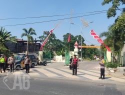 Polsek Pakal Lakukan Pengamanan dan Pemantauan Pemakaman Korlap Suporter Bonek Cak Gomes