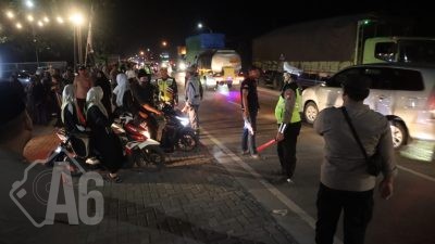 Polres Gresik Gelar Pengamanan Sholawat Bersama Habib Ahmad di Duduksampeyan