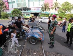 Demi Keselamatan, KAI Daop 8 Surabaya Tegaskan Larang Masyarakat Beraktivitas di Jalur Rel