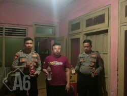 Jelang Nataru, Polres Gresik Amankan Ratusan Botol Miras di Menganti