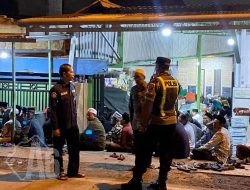 Keluarga Besar Polresta Sidoarjo Datang Kerumah Duka Korban Longsor Cangar Turut Berduka cita