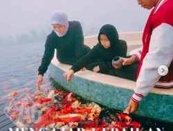 Filosofi Sederhana Mengajari Kebaikan: Memberi Makan Ikan