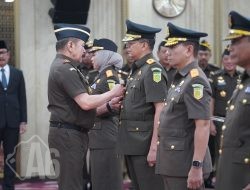 Jaksa Agung Lantik Dr. Kuntadi Sebagai Kajati Jatim