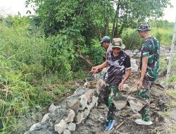 Pengerjaan TPT TMMD ke-124 Kodim 0817/Gresik Dikebut, Satgas Tunjukkan Semangat Tinggi di Desa Banter