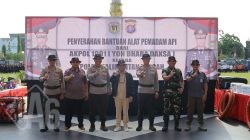 Tanggap Bencana Karhutla, Alumni Akabri 91 Salurkan 9 Mesin Pompa Air dan Alat Pemadam Api ke Polda Kalteng