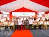 Hadiri Ground Breaking Asrama Polresta Samarinda, Kapolri Bagikan Sumur Bor-Sembako ke Warga