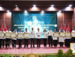 Rakornas Kemendukbangga/BKKBN : Jawa Timur Raih 3 Penghargaan Pelayanan KB Serentak di Pasar Tradisional Tahun 2025