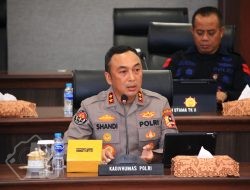 Netizen Penasaran Untuk Apa Robot Polisi, Ini Jawabannya