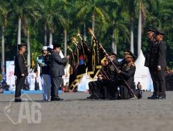 Presiden Hadiahi Penghargaan Nugraha Sakanti dan Tanda Kehormatan Bintang Bhayangkara Nararya