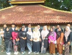 Rangkaian Peringati Haul Mbah Sayid Abdullah ke 35 Pemdes Pelem Watu Bersama Warga Laksanakan Tahlil Dan Doa