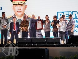 Kapolri Terima Penghargaan dari Organisasi Buruh Dunia atas Dedikasi Lindungi Hak Buruh