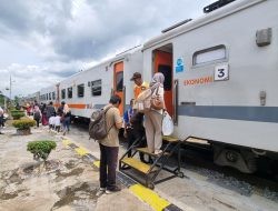 KAI Commuter Catat Tren Pertumbuhan Pengguna Commuter Line di Stasiun Boharan dan Kedinding