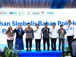 Mendagri Apresiasi Polri dan Bulog Gelar Gerakan Pangan Murah