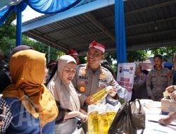 Wakapolri Beri Perhatian Khusus Kepada Biarawati dan Lansia Saat Bakti Sosial di Polsek Genuk