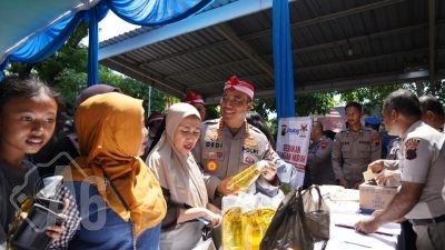 Wakapolri Beri Perhatian Khusus Kepada Biarawati dan Lansia Saat Bakti Sosial di Polsek Genuk