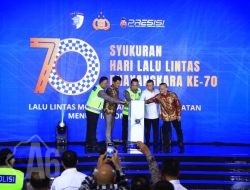 Hadiri Syukuran HUT Lalu Lintas ke-70, Kapolri Luncurkan Digital Korlantas dan Sematkan Pin Emas
