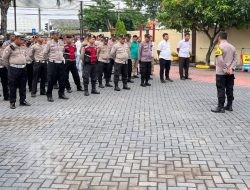 Apel Pagi Polsek Pakal Sebagai Bentuk Komunikasi Dua Arah Antara Pimpinan dan Anggota