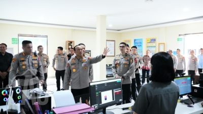 Polri Berbenah: Wakapolri Tinjau Peningkatan Pelayanan SPKT di Denpasar