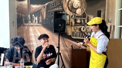 SUNDAY RIDING Ride and Chill : Sunday Morning Vespa Riding