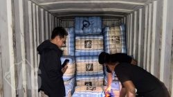 Polisi Bongkar Sindikat Balpres di Jakarta, 207 Bal Pakaian Bekas Impor Disita