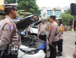 Tekan Angka Laka Lantas, Polres Pelabuhan Tanjung Perak Laksanakan Apel Gelar Pasukan Operasi Zebra Semeru 2025
