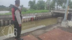 Patroli Kota Presisi Unit Samapta Polsek Pakal Dalam Rangka Antisipasi Banjir Luapan Kali Lamong