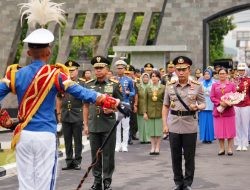 Pimpin Wisuda Prajurit Taruna, Kapolri Tekankan Sinergitas TNI-Polri untuk Wujudkan Indonesia Emas 2045