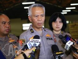 Slog Polri Percepat Distribusi Bantuan ke Tiga Provinsi Terdampak Bencana Melalui Jalur Udara dan Laut