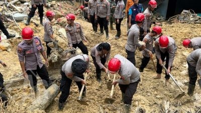 Den Perintis Korsabhara Baharkam Polri, Kerahkan 100 Personel Pengamanan dan Evakuasi Longsor di Sibolga