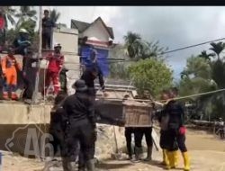 Polri Kirim Bantuan Ke Daerah Terisolir di Sumatera