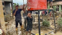 Polri Salurkan 627 Tandon Air Bersih untuk Warga Terdampak Bencana, Salah Satunya di Aceh Tamiang