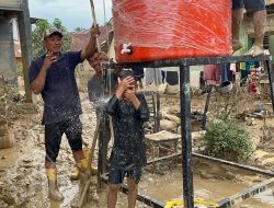 Polri Salurkan 627 Tandon Air Bersih untuk Warga Terdampak Bencana, Salah Satunya di Aceh Tamiang