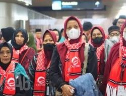 Chatour Travel Terima 12 Prestasi Pelayanan Terbaik untuk Jama’ah Haji dan Umroh