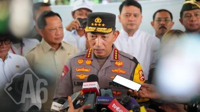 Tinjau 2 Gereja, Kapolri Pastikan Pengamanan dan Pelayanan Misa Malam Natal