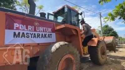 Kapolri Bantu Alat Berat untuk Percepat Pemulihan Jalan, Fasilitas Umum dan Rumah Warga Pasca banjir di Kab. Pidie