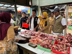 Satgas Saber Polres Bojonegoro Bersama TPID Sidak Harga Sembako Jelang Ramadhan