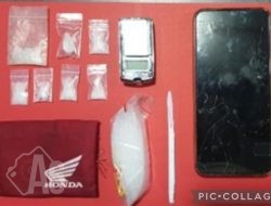Polres Pelabuhan Tanjung Perak Tangkap Seorang Pengedar dan Sita 7 Poket Sabu Siap Edar
