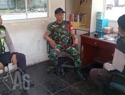 Babinsa Kebomas Perkuat Sinergi Keamanan Melalui Komsos Dengan Security