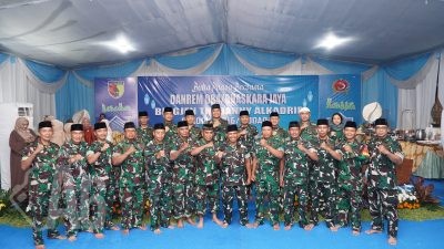 Danrem 084/Bhaskara Jaya Buka Puasa Bersama dan Santuni Anak Yatim di Kodim 0816/Sidoarjo