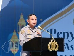 Jelang Lebaran, Kapolri Salurkan Tali Asih dan Sembako ke Personel Polri