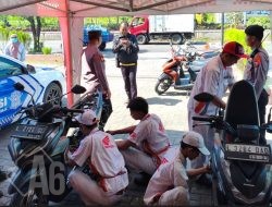 Kolaborasi Yang Baik Polsek Pakal Dengan AHASS Tirto Agung Motor Berikan Layanan Servis Gratis
