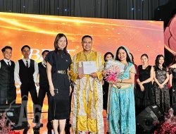 The Symphony of Nineteen Meriahkan Puncak Perayaan 19 Tahun Mercure Surabaya Grand Mirama