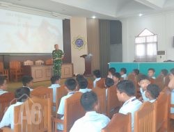 Tanamkan Karakter Generasi Muda, Peltu Gatot Weliyandi Berikan Pembelajaran Isu Perang di Pesantren Maskumambang