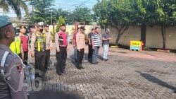 Apel Pagi Polsek Pakal Meningkatkan Disiplin, Tanggung Jawab, Memberikan Pelayanan Prima Kepada Masyarakat